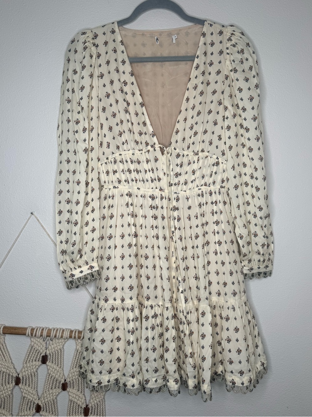 Rhode Dress Rhedyn Cream Floral Print Tie Front Stitching Accents sz 4 - Picture 3 of 9